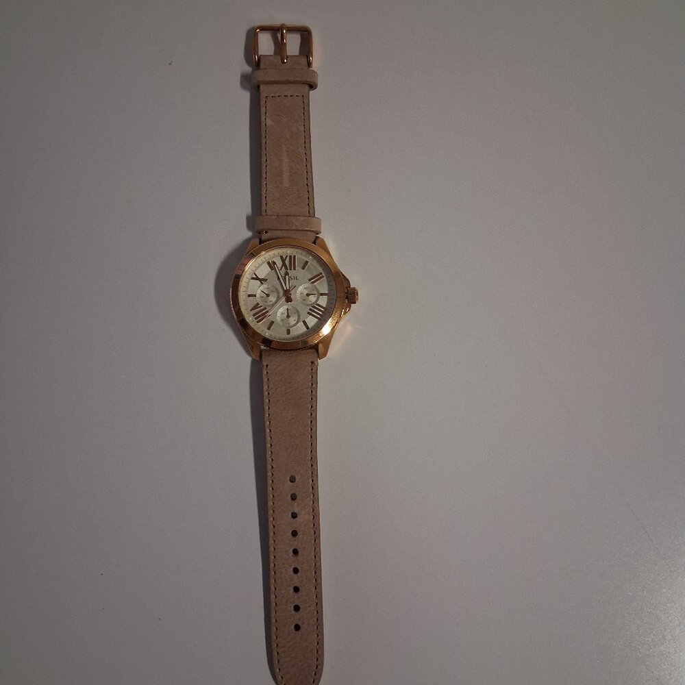 Fossil Womenās Cecile Multifunction Watch ā Gold-Tone Stainless Steel (AM4532)